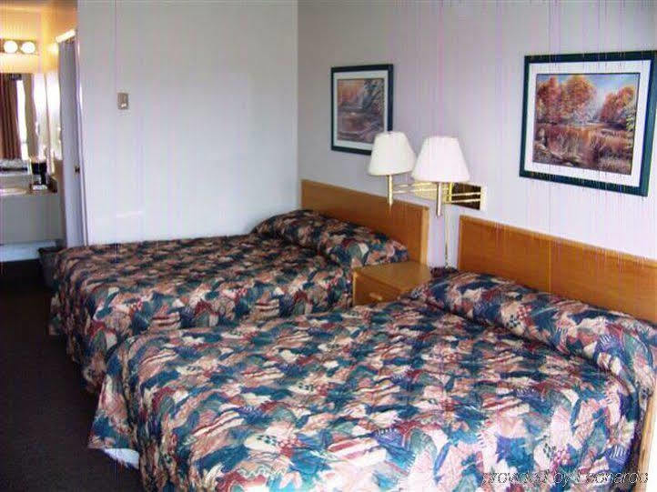 Canadian Motel نورث باتلفورد المظهر الخارجي الصورة