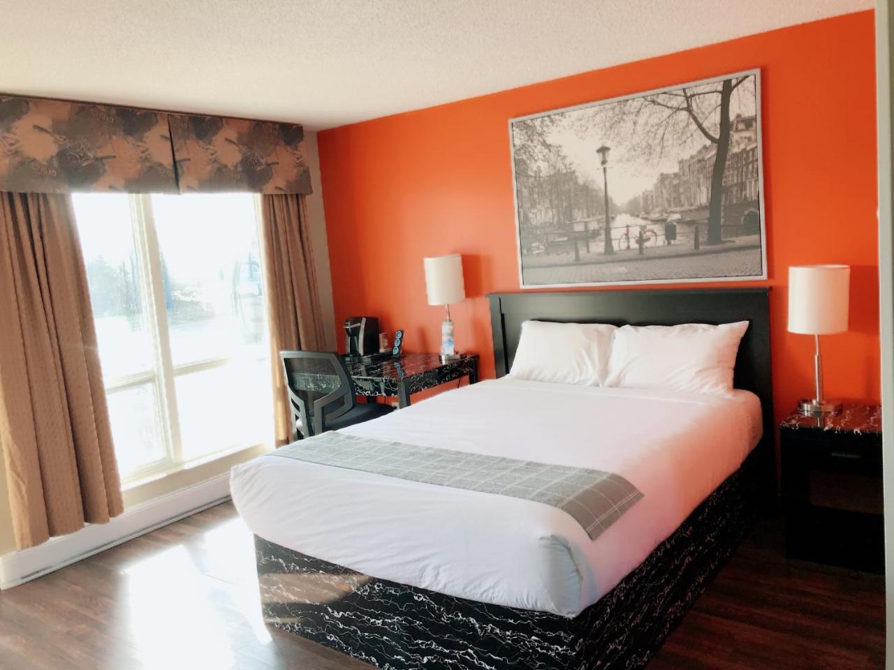 Canadian Motel نورث باتلفورد المظهر الخارجي الصورة