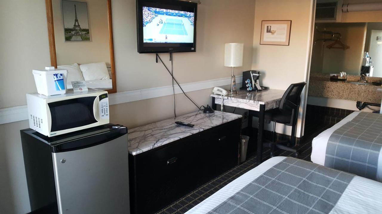 Canadian Motel نورث باتلفورد المظهر الخارجي الصورة