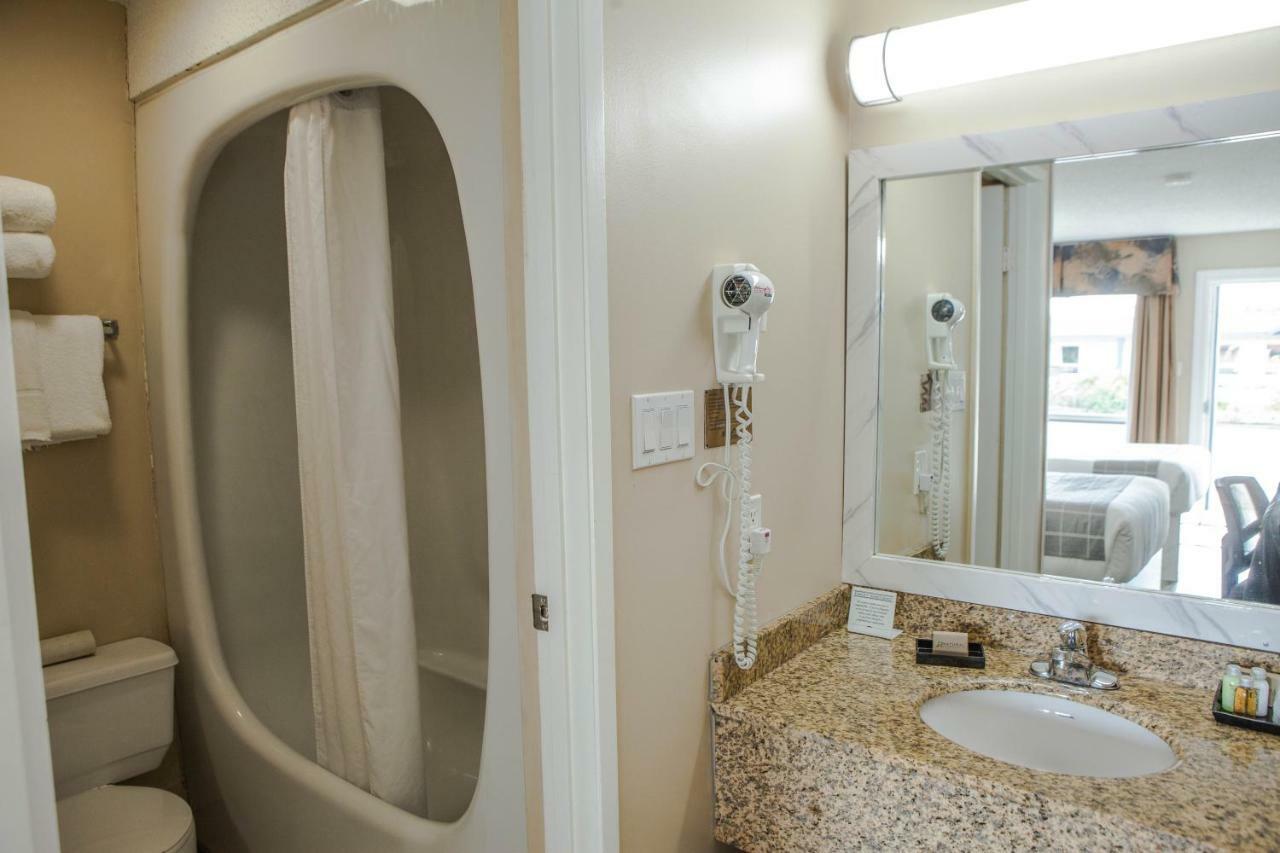 Canadian Motel نورث باتلفورد المظهر الخارجي الصورة
