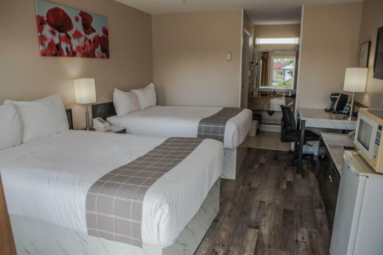 Canadian Motel نورث باتلفورد المظهر الخارجي الصورة